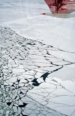 Замерзшие моменты: Белое море зимой на изображениях