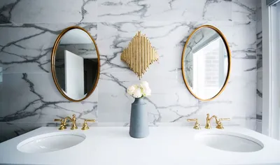 Фото белых ванных комнат - идеи для стильного дизайна