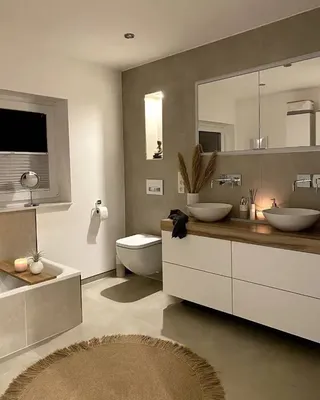Ванная комната с бежевой ванной: современный стиль