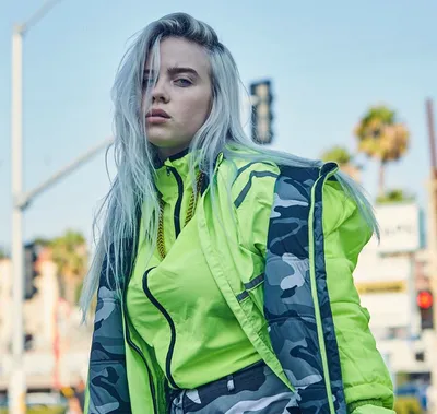 Изображение Billie Eilish с эффектом двойной экспозиции