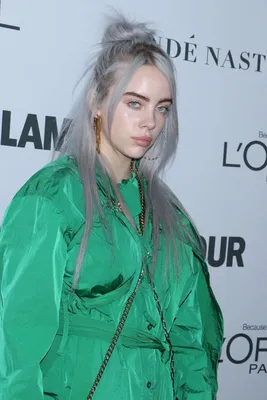 Фото Billie Eilish с эффектом сепии