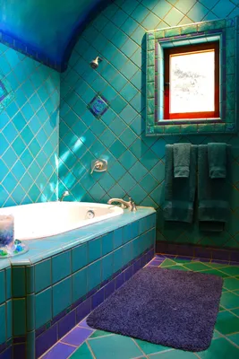 Бирюзовая плитка в ванной: добавьте яркости в свой дом