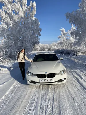 Зимний этюд: Фотографии БМВ под снегом