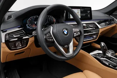 Фото BMW 5 Series 2023 с различными опциями