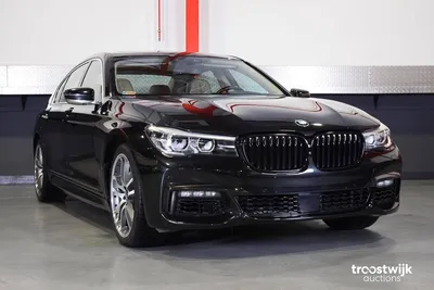 Скачать изображение BMW 740e xDrive 2023 для использования в презентациях