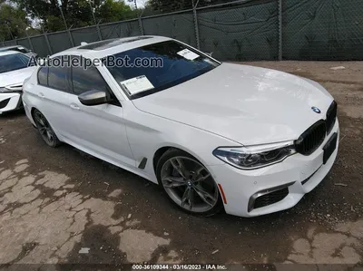 Красивые обои с BMW M550i xDrive 2023