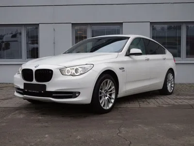 Новые фотографии BMW M550i xDrive 2023 для скачивания