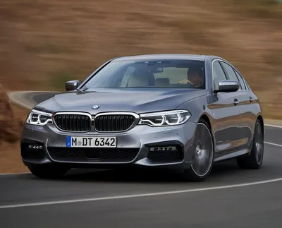 Фото BMW M550i xDrive 2023 в разных цветах