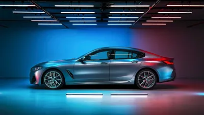 Фотографии BMW M850i Gran Coupe 2023 на скорости