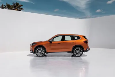 Изображение BMW X1 2023: Стиль и элегантность в одном