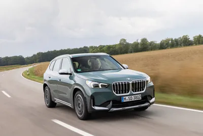 BMW X1 2023: Фотография высокого качества