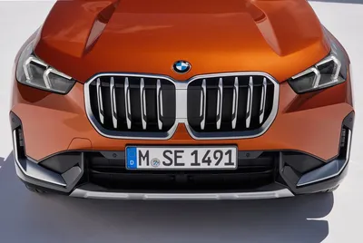 Фото BMW X1 2023: смотрите на автомобиль со всех сторон