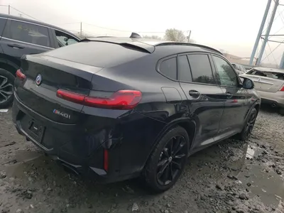 Красивые фото BMW X4 2023 в городской среде