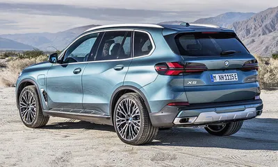 Картинки BMW X5 xDrive45e 2023 на заднем плане