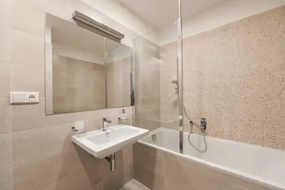 Фотографии ванной комнаты с большой плиткой