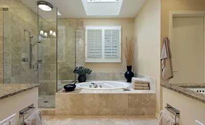 Изображения больших ванных комнат 2024 года