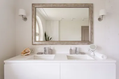 Новое изображение большого зеркала в ванной: скачать бесплатно в формате JPG, PNG, WebP в хорошем качестве