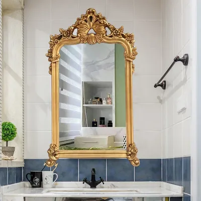 Фотография большого зеркала в ванной: воплощение элегантности