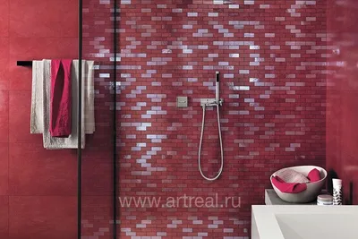 Вдохновение для дизайна ванной комнаты с бордовой плиткой