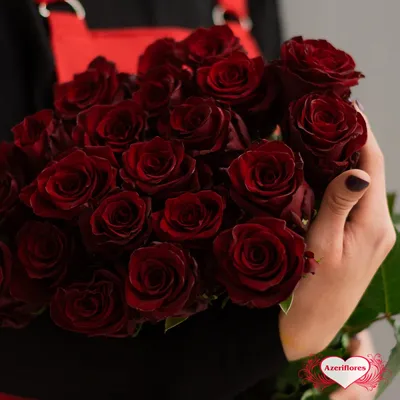 Фотография бордовых роз в букете - jpg