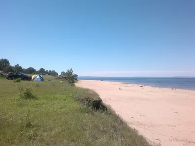 Фото Братского моря с золотыми песками