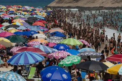 Великолепие бразильянок на пляже: фотографии, которые захватывают дух