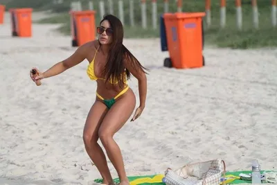 Фото бразильских девушек на пляже: воплощение свободы и страсти