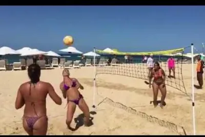 Фото бразильских девушек на пляже: моменты счастья и свежести