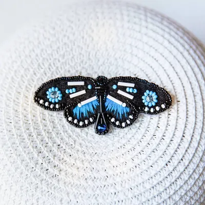 Фото - Брошь из бисера в форме бабочки с возможностью выбора размера