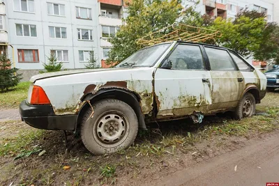 Остатки былого величия: Фото старых автомобилей в высоком разрешении