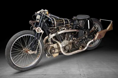 Уникальная фотография Brough Superior SS100 в формате webp