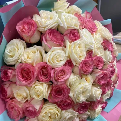 Фотка: Букет из 65 роз в формате jpg - скачать изображение