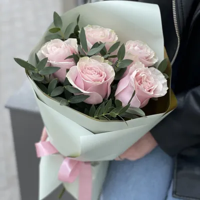 Букет из пяти красивых роз для скачивания в webp