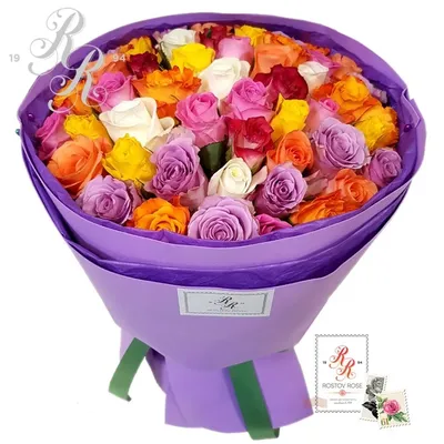 Фотка прекрасного букета из разных роз на фоне интерьера - jpg