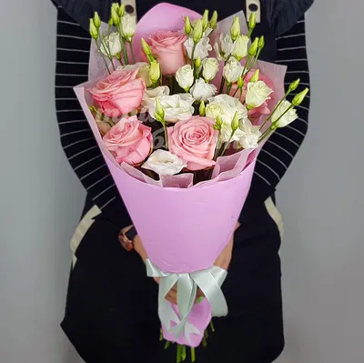 Бесподобное фото букета из роз и астр в png формате