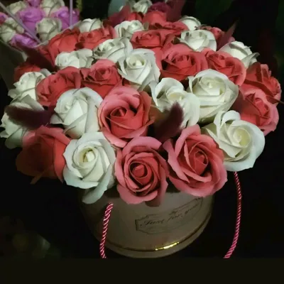 Потрясающее фото букета из роз и астр
