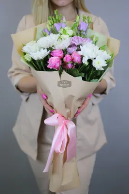 Фотка роскошного букета из роз и эустомы для скачивания