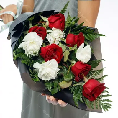 Букет из роз и гвоздик в png - прекрасное изображение для печати