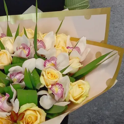 Великолепный букет из роз и орхидей: большой размер, jpg формат