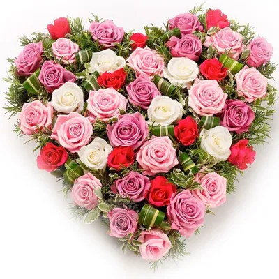 Фотография букета из роз в форме сердца - выберите формат скачивания
