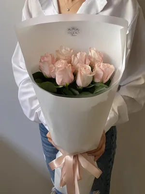 Букет из семи роз: удивительная фотография для вашей коллекции