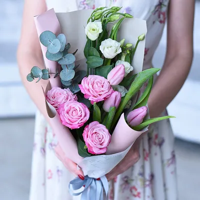 Букет из роз и тюльпанов - изображение в webp