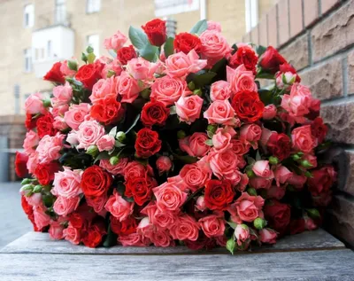 Романтическая фотография букета роз в hd