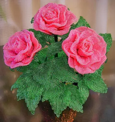 Букет роз из бисера: праздничный вариант, webp