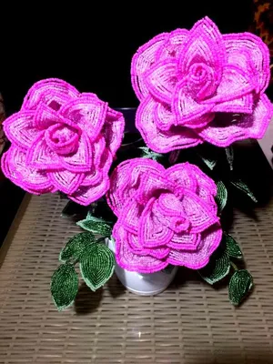 Изображение букета роз из бисера: волшебный дар, webp