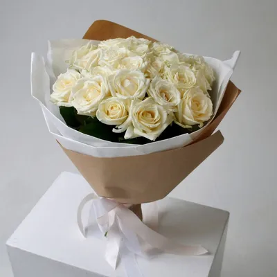 Фото букета замечательных белых роз