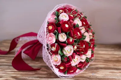 Букеты из конфет розы фотографии