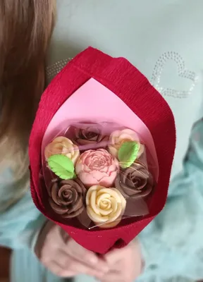 Фотографии букетов из конфетных роз в формате png
