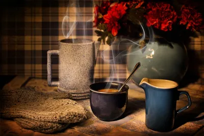Зимний вихрь ароматов: Чашка кофе в форматах JPG, PNG, WebP