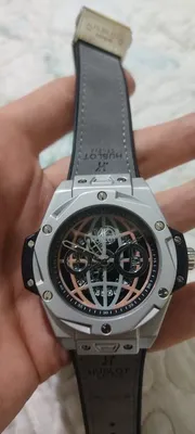 Фото на айфон: элегантные часы Hublot на вашем экране